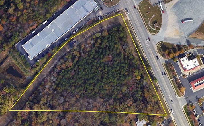 Pictures of Land property located at 1548 E Williams St, Apex, NC 27539 for lease - image #1