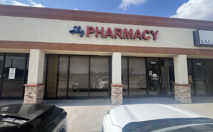 Pictures of Retail, Office property located at 1427 Oak Ridge Dr, Duncanville, TX 75137 for lease - image #1