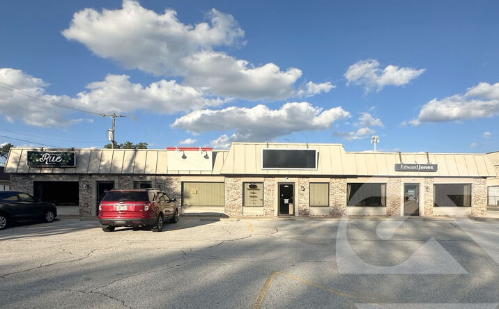 Pictures of Retail property located at 2269 & 2271 S Byrne Rd, Toledo, OH 43614 for lease - image #1