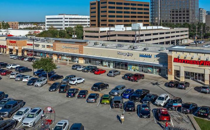Pictures of Retail property located at 5895 San Felipe St, Houston, TX 77057 for lease - image #1