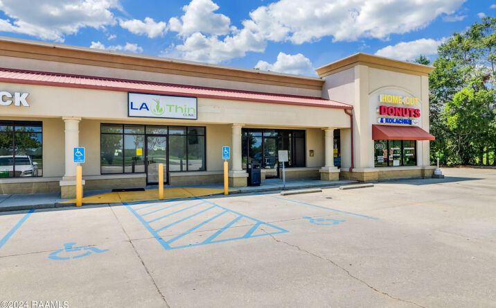 Pictures of Retail, Office property located at 814 Fortune Rd, Youngsville, LA 70592 for lease - image #1