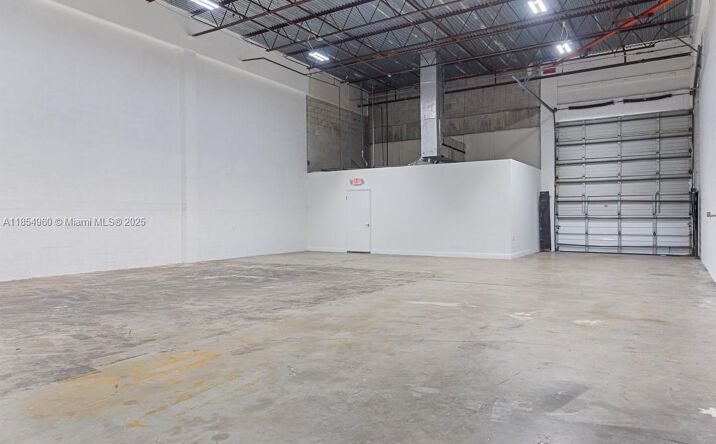 Pictures of Industrial property located at 1501 NW 82nd Ave, Doral, FL 33126 for lease - image #1