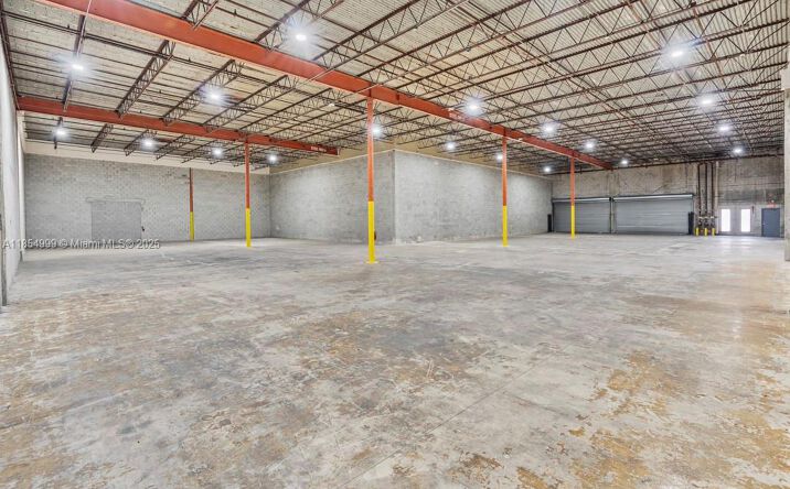 Pictures of Industrial property located at 1626 NW 82nd Ave # 1590 #1580-1590, Doral, FL 33126 for lease - image #1