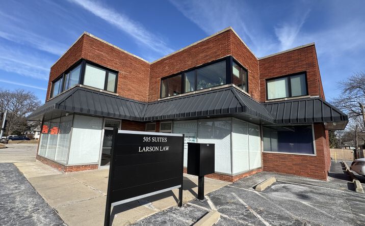 Pictures of Retail property located at 505 S La Grange Road, La Grange, IL 60525 for lease - image #1