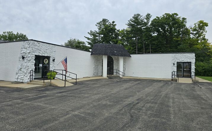 Pictures of Office, Retail property located at 28662 W Northwest Highway, Lake Barrington, IL 60010 for lease - image #1