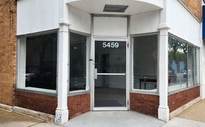 Pictures of Retail property located at 5459 N Broadway Street, Chicago, IL 60640 for lease - image #1