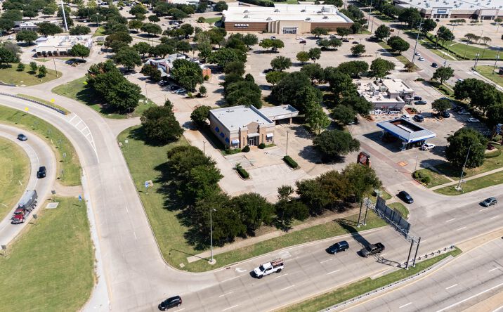 Pictures of Retail, Office, Restaurant property located at 3320 Lavon Dr, Garland, TX 75040 for lease - image \#1