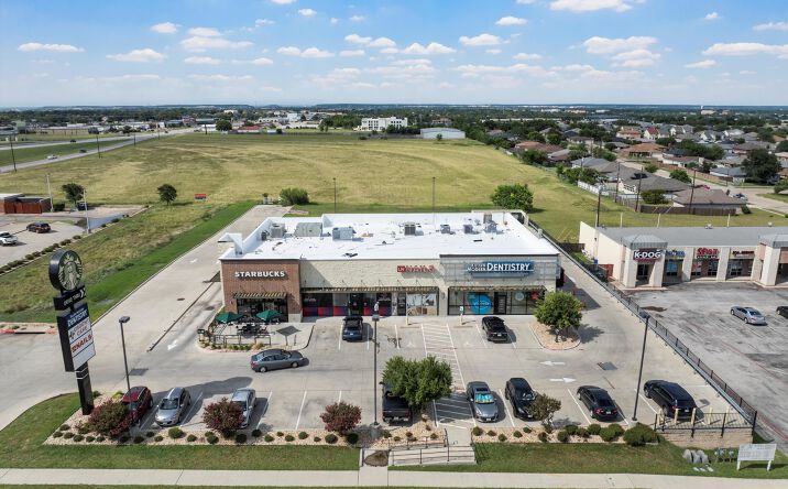 Pictures of Retail property located at 507 W Stan Schlueter Loop, Killeen, TX 76542 for lease - image #1