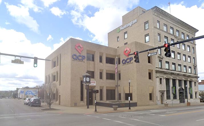 Pictures of Office property located at 434 Main St, Zanesville, OH 43701 for lease - image #1