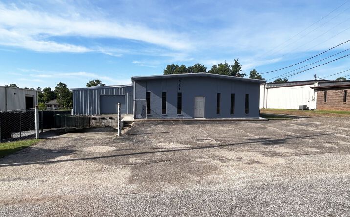 Pictures of Industrial property located at 5771 I 10 Industrial Pkwy N, Theodore, AL 36582 for lease - image #1