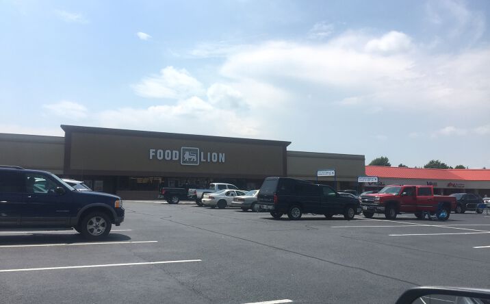 Pictures of Retail property located at 13701 US-29, Chatham, VA 24531 for lease - image #1