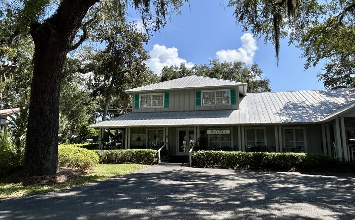 Pictures of Retail, Office property located at 4924 1st Coast Hwy, Fernandina Beach, FL 32034 for lease - image #1