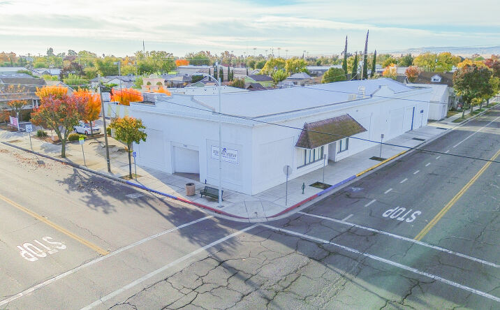 Pictures of Retail, Office, Restaurant property located at 703 I St, Los Banos, CA 93635 for lease - image #1