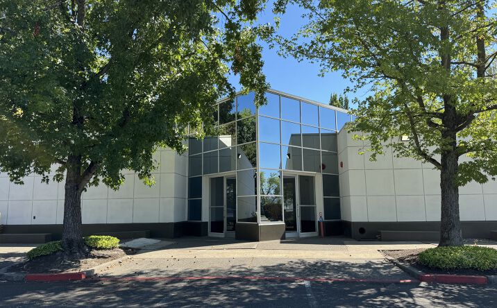Pictures of Office property located at 731 N Hayden Meadows Dr, Portland, OR 97217 for lease - image #1