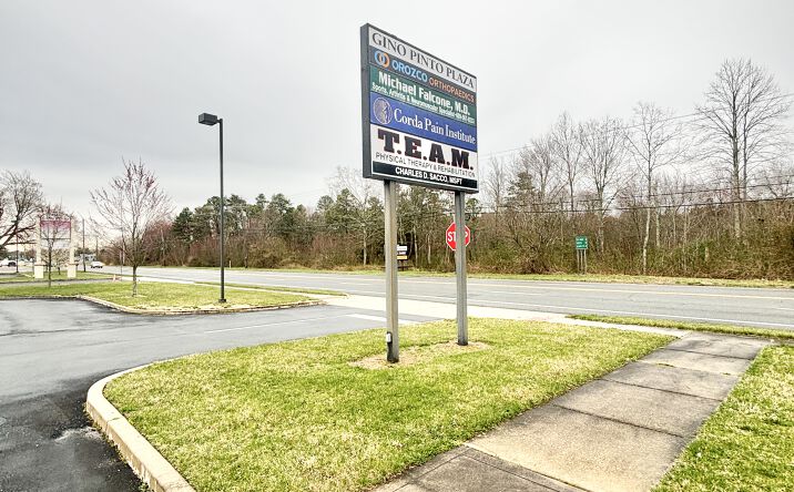 Pictures of Office property located at 373 S White Horse Pike, Hammonton, NJ 08037 for lease - image #1
