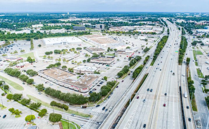Pictures of Retail property located at 17575 Highway 249, Houston, TX 77064 for lease - image #1