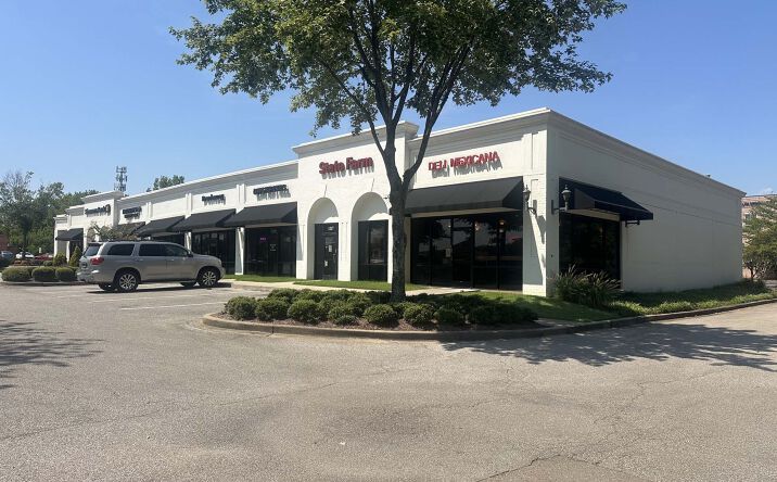 Pictures of Retail property located at 1215-1227 S Germantown Rd, Memphis, TN 38138 for lease - image #1