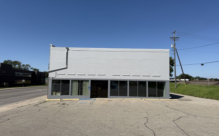 Pictures of Retail property located at 1201 Main Ave, Fargo, ND 58103 for lease - image #1