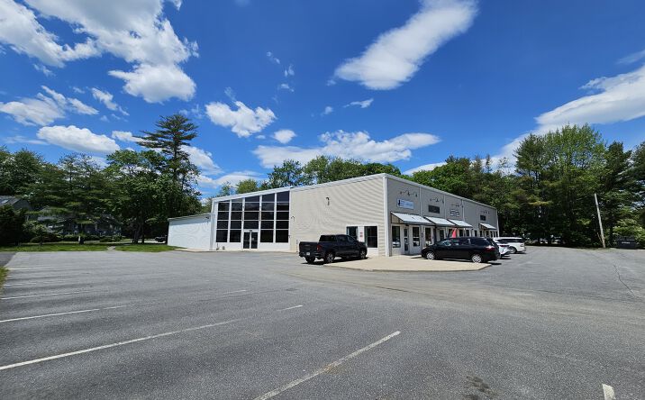 Pictures of Retail, Office, Industrial property located at 126 Main St, Topsham, ME 04086 for lease - image #1
