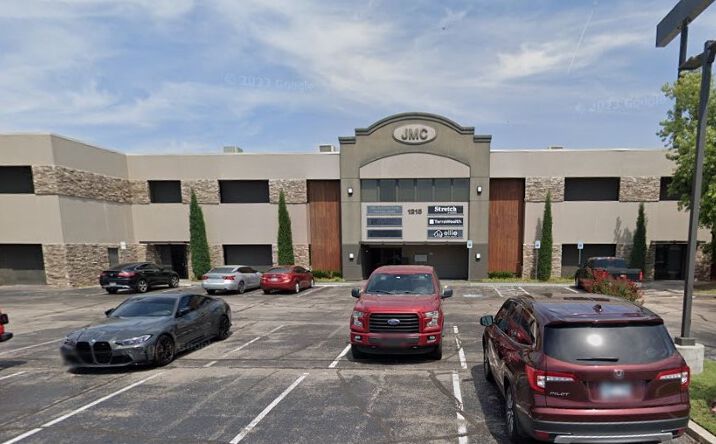 Pictures of Office property located at 1215 Crossroads Blvd, Norman, OK 73072 for lease - image #1