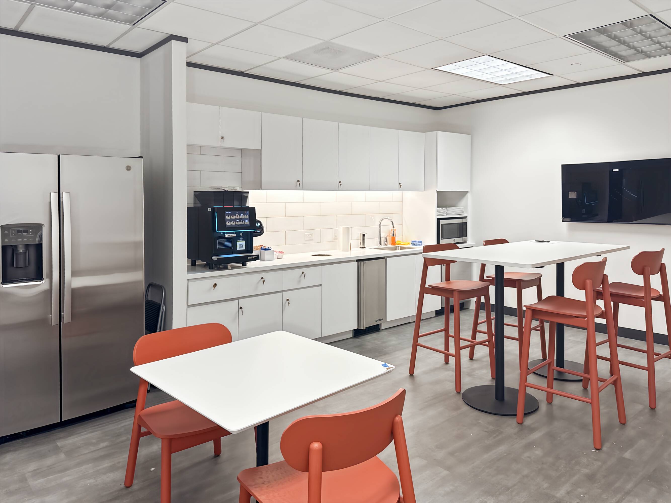 3170898