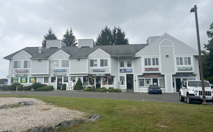 Pictures of Retail, Office property located at 750 Straits Turnpike, Middlebury, CT 06762 for lease - image #1