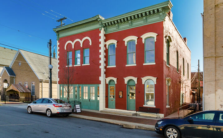 Pictures of Office property located at 6 E 2nd St, London, OH 43140 for lease - image #1