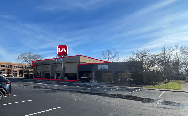 Pictures of Office property located at 9852 Redhill Dr, Cincinnati, OH 45242 for lease - image #1