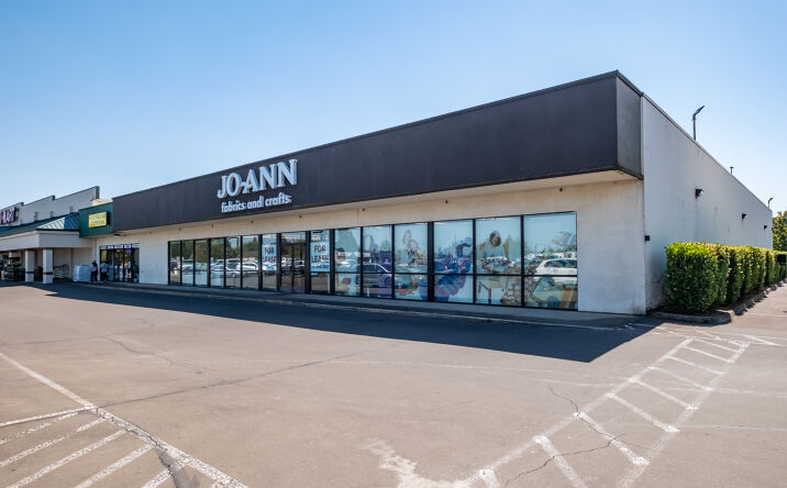 Pictures of Retail, Restaurant property located at 2248 Santiam Hwy SE, Albany, OR 97321 for lease - image #1