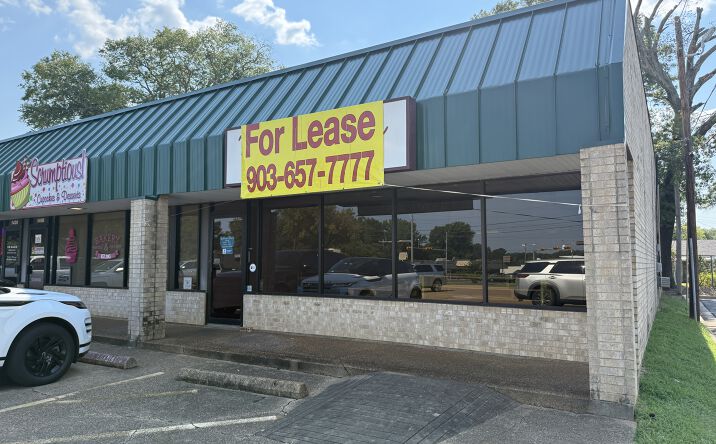 Pictures of Office property located at 1416 S Main Unit G, Henderson, TX 75654 for lease - image #1