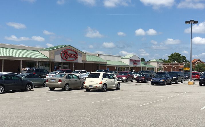 Pictures of Retail property located at 2642 Carolina Beach Rd, Wilmington, NC 28412 for lease - image #1