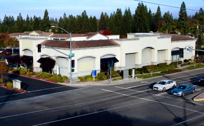 Pictures of Retail, Office property located at 7075 & 7055 N. West Avenue, Fresno, CA 93711 for lease - image #1