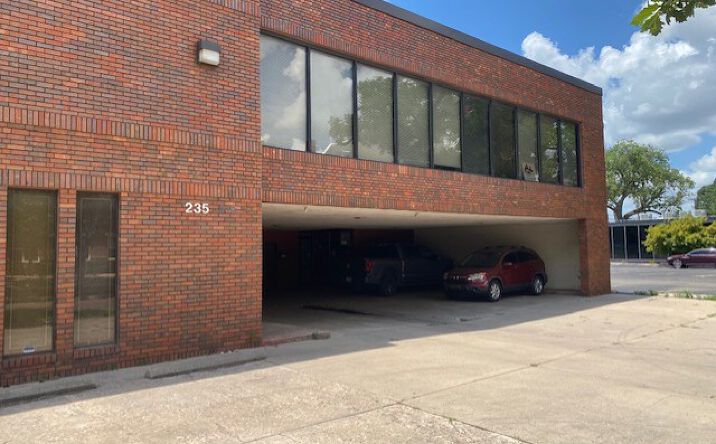 239 N Ohio Ave, Wichita, KS 67214 | Crexi.com
