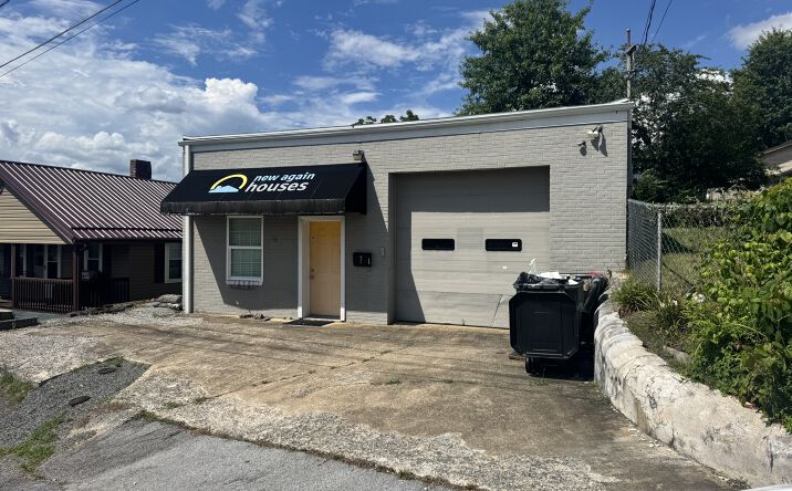 Pictures of Retail, Industrial property located at 513 Henry St, Bristol, TN 37620 for lease - image #1