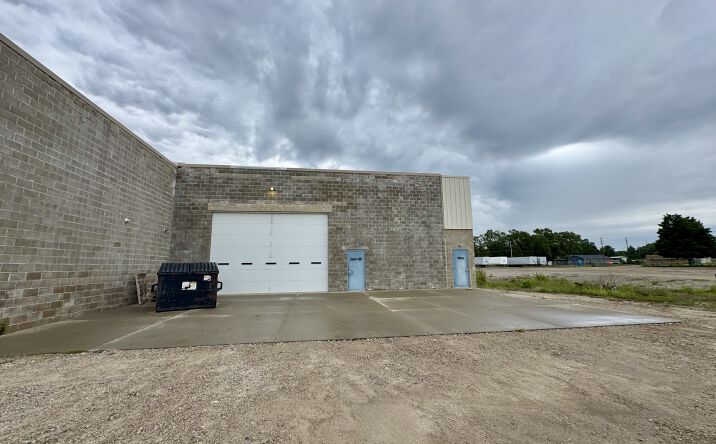 Pictures of Industrial property located at 520 W Parker St, Waterloo, IA 50703 for lease - image #1