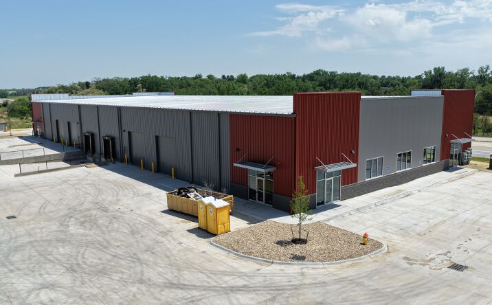 Pictures of Industrial property located at 13770 NE-370, Papillion, NE 68138 for lease - image #1