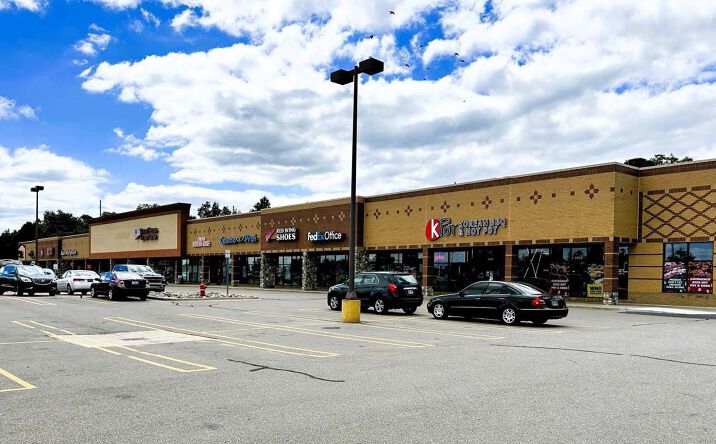 Pictures of Retail, Office, Restaurant property located at 4131 Baldwin Rd, Auburn Hills, MI 48326 for lease - image #1