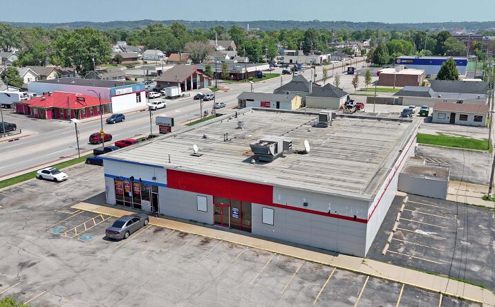 Pictures of Retail property located at 2729 W Broadway, Council Bluffs, IA 51501 for lease - image #1