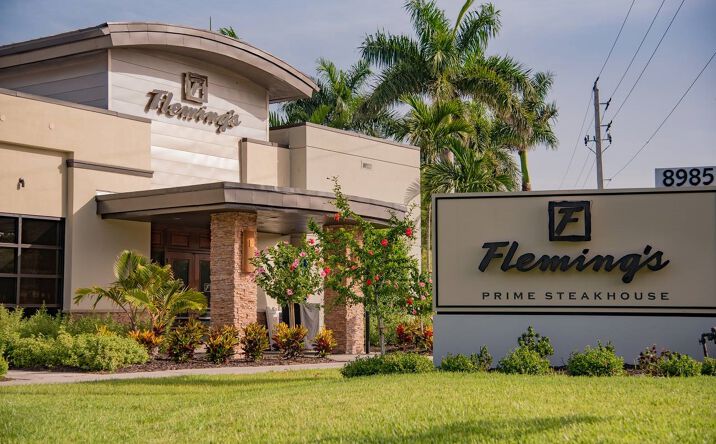 Pictures of Retail property located at 871 Vanderbilt Beach Road, Naples, FL 34108 for lease - image #1