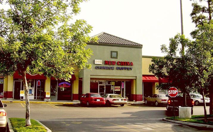 Pictures of Retail property located at 9700-9710 Woodman Avenue, Arleta, CA 91331 for lease - image #1