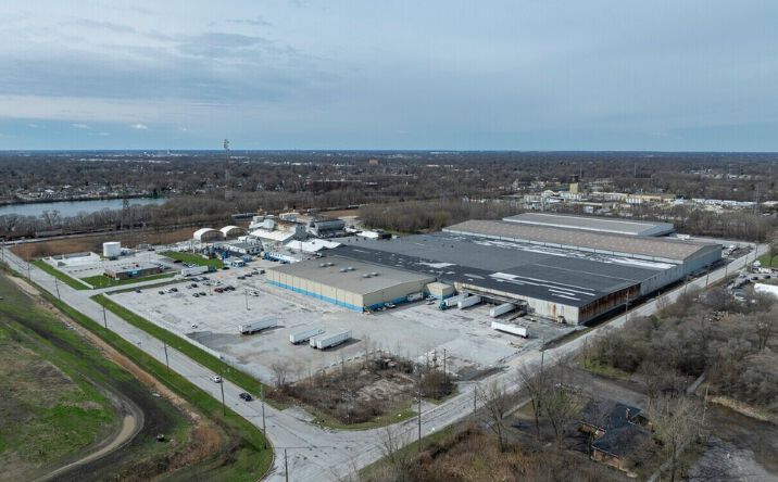 Pictures of Industrial property located at 13850 Cottage Grove Ave, Dolton, IL 60419 for lease - image #1