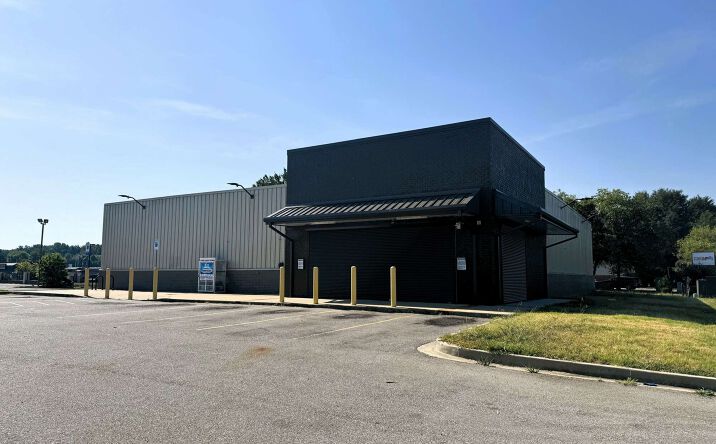 Pictures of Retail property located at 3632 Winplace Rd, Memphis, TN 38118 for lease - image #1