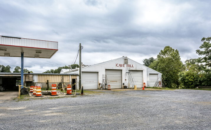 Pictures of Industrial property located at 1446 Jacob Burner Dr, McGaheysville, VA 22840 for lease - image #1