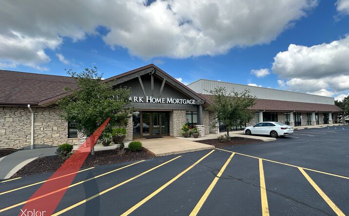 Pictures of Retail, Office property located at 7401 Coldwater Rd, Fort Wayne, IN 46825 for lease - image #1