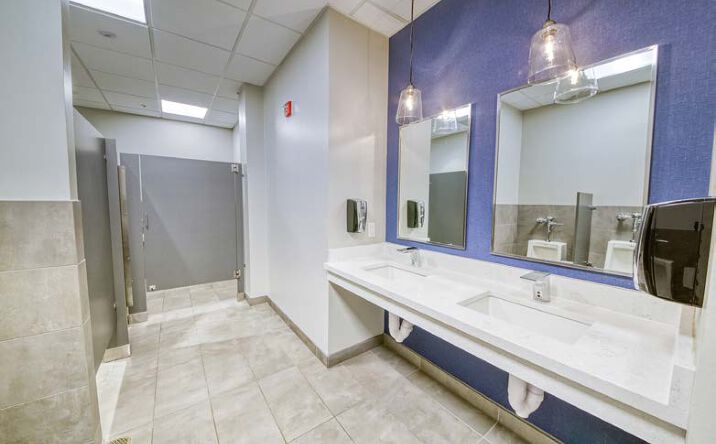 Pictures of Office property located at 11211 Taylor Draper Lane, Austin, TX 78759 for lease - image #1