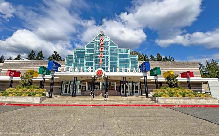 Pictures of Retail property located at 15600 NE 8th St, Bellevue, WA 98008 for lease - image #1