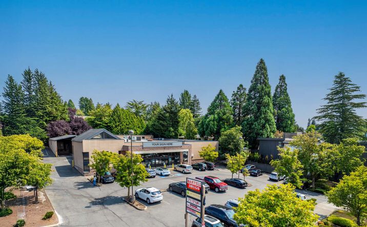 Pictures of Retail property located at 2222 32nd Ave W, Seattle, WA 98199 for lease - image #1