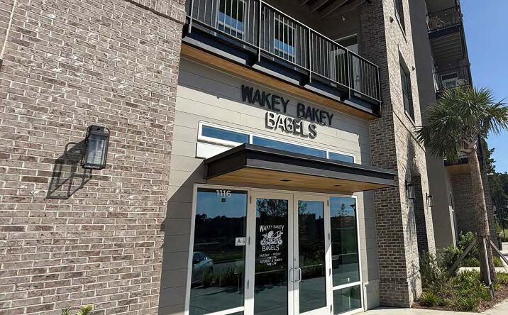Pictures of Retail property located at 1116 Metropolitan Ave, Summerville, SC 29486 for lease - image #1