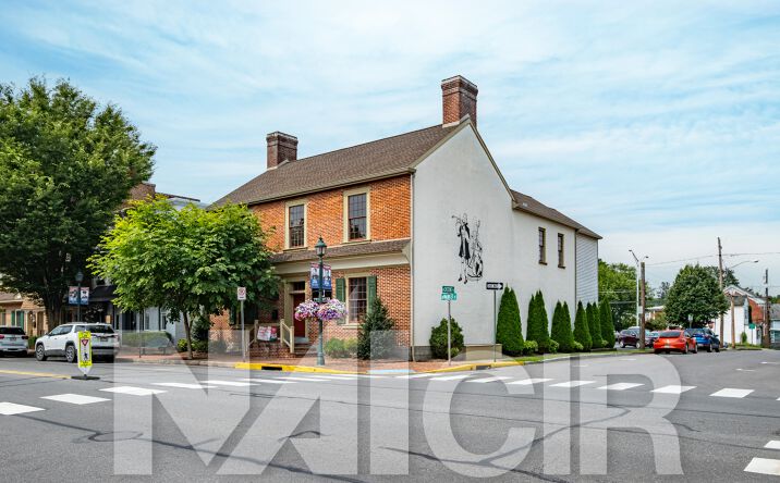 Pictures of Office property located at 28 N Market St, Selinsgrove, PA 17870 for lease - image #1