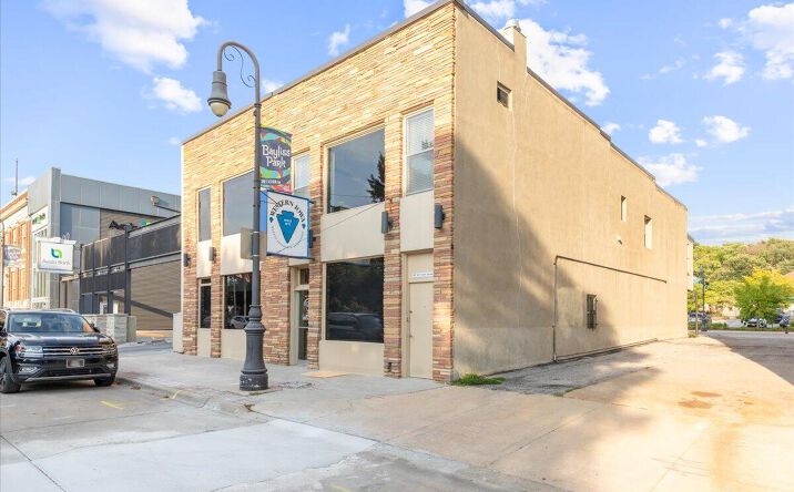 Pictures of Office property located at 127 Pearl St, Council Bluffs, IA 51503 for lease - image #1